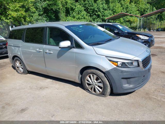  Salvage Kia Sedona