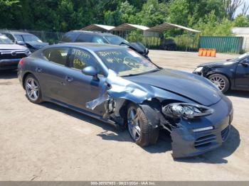  Salvage Porsche Panamera