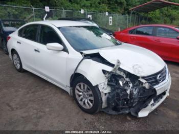  Salvage Nissan Altima