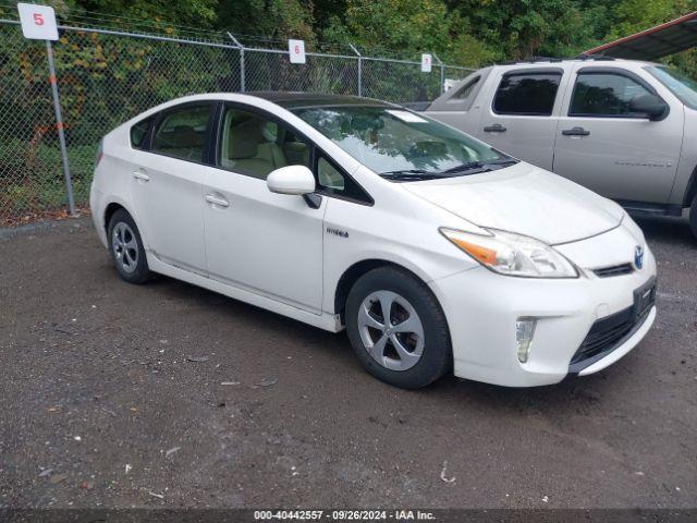  Salvage Toyota Prius