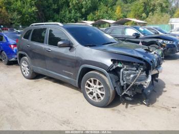  Salvage Jeep Cherokee