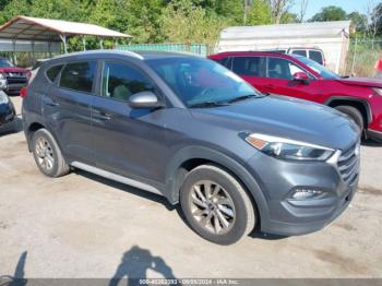  Salvage Hyundai TUCSON