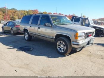  Salvage GMC Suburban 1500