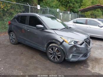  Salvage Nissan Kicks