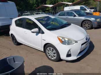  Salvage Toyota Prius c