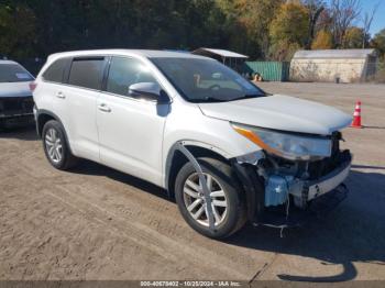  Salvage Toyota Highlander