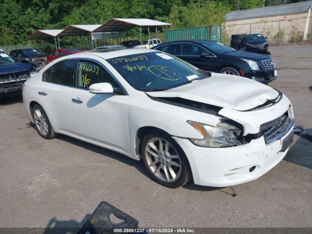  Salvage Nissan Maxima