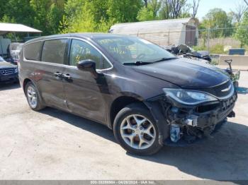  Salvage Chrysler Pacifica