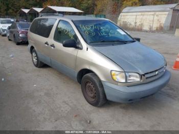  Salvage Toyota Sienna