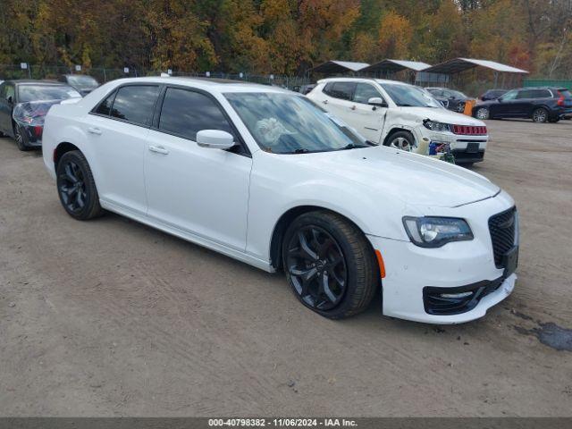  Salvage Chrysler 300