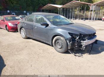  Salvage Nissan Altima