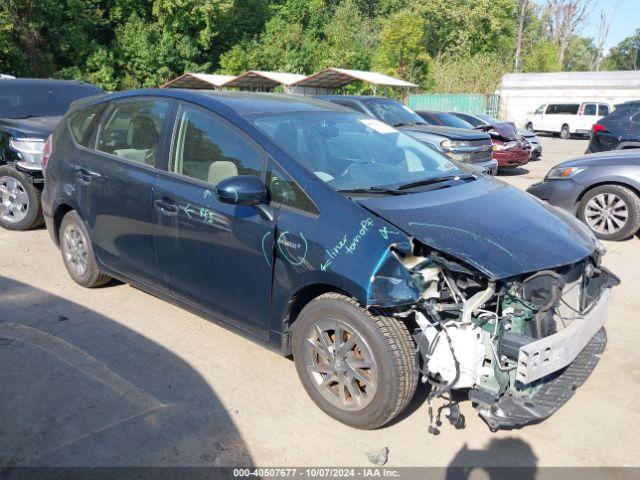  Salvage Toyota Prius v