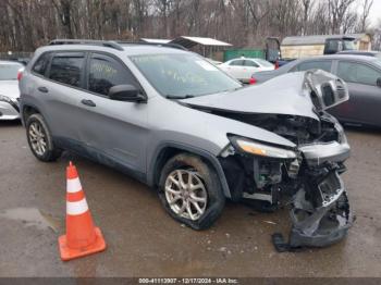  Salvage Jeep Cherokee