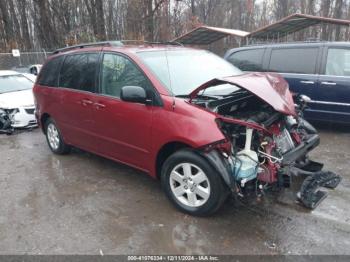  Salvage Toyota Sienna