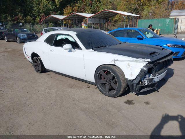  Salvage Dodge Challenger