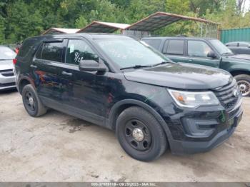  Salvage Ford Utility Police Intercepto