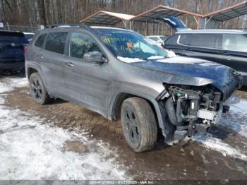  Salvage Jeep Cherokee