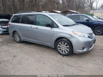  Salvage Toyota Sienna