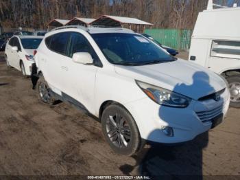  Salvage Hyundai TUCSON