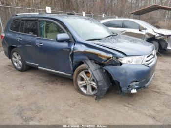  Salvage Toyota Highlander