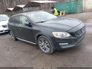  Salvage Volvo V60 Cross Country