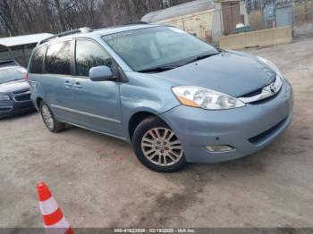  Salvage Toyota Sienna