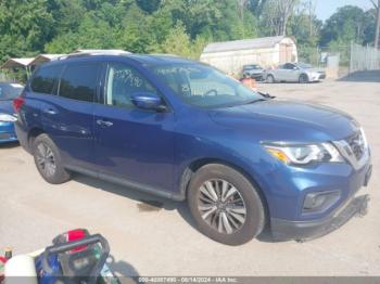  Salvage Nissan Pathfinder