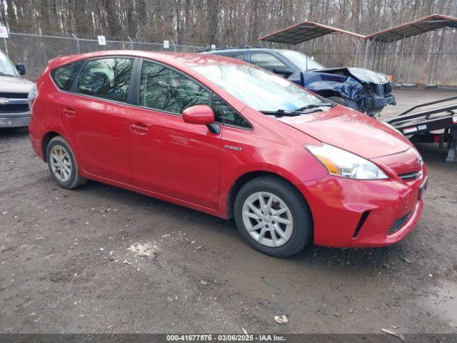  Salvage Toyota Prius v