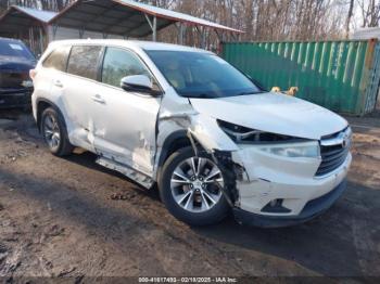  Salvage Toyota Highlander