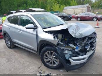  Salvage Hyundai TUCSON