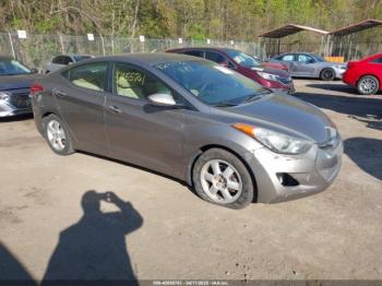  Salvage Hyundai ELANTRA