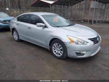  Salvage Nissan Altima