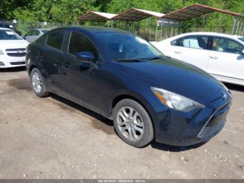  Salvage Toyota Yaris