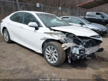  Salvage Toyota Camry