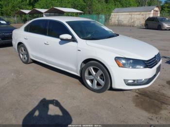  Salvage Volkswagen Passat