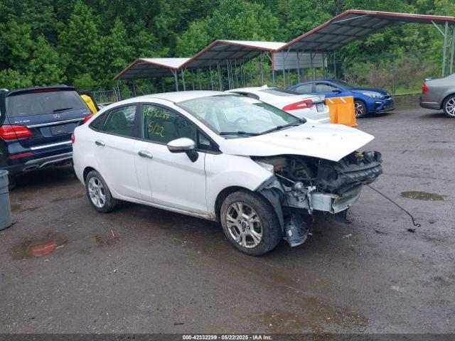  Salvage Ford Fiesta