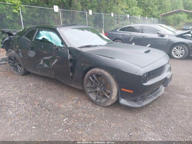  Salvage Dodge Challenger