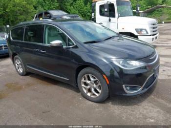 Salvage Chrysler Pacifica