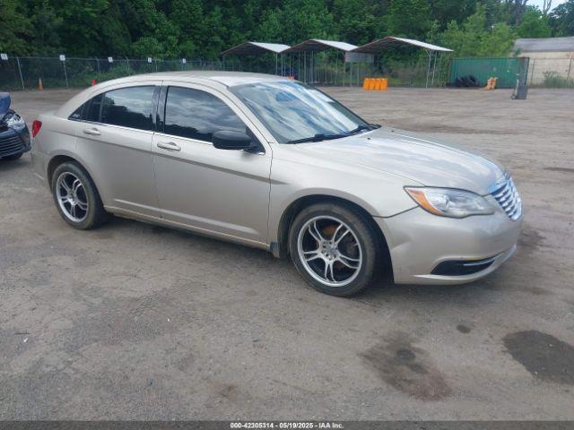  Salvage Chrysler 200