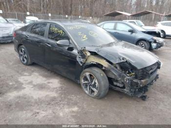  Salvage Hyundai ELANTRA
