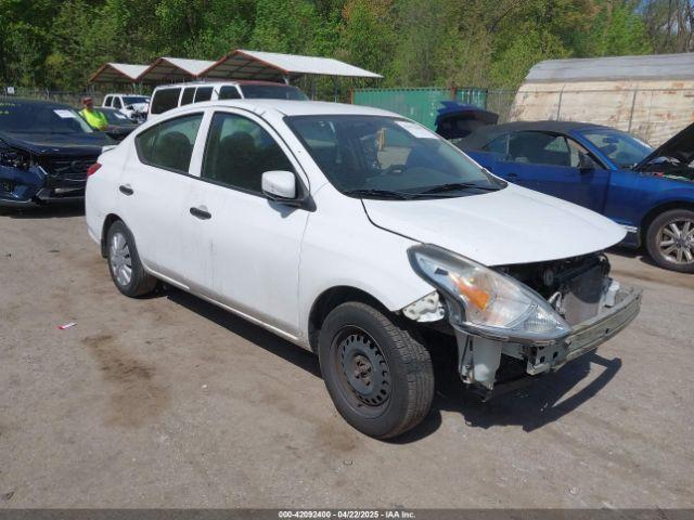  Salvage Nissan Versa