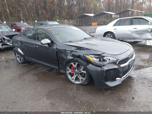  Salvage Kia Stinger