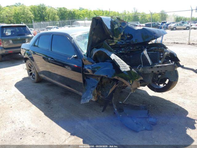  Salvage Chrysler 300