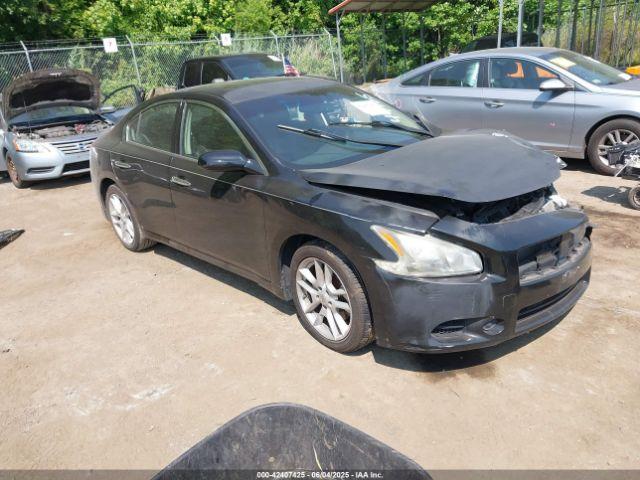  Salvage Nissan Maxima