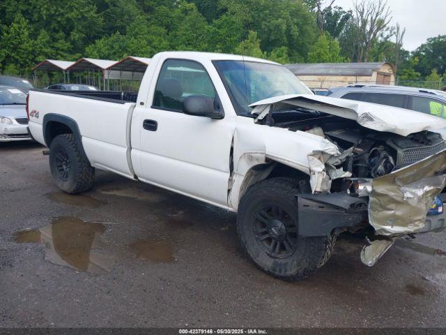  Salvage Chevrolet Silverado 1500