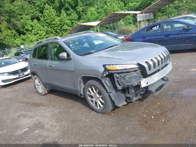  Salvage Jeep Cherokee