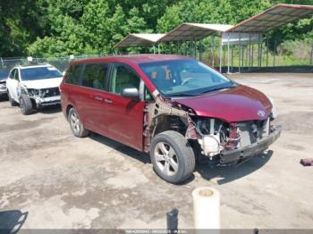  Salvage Toyota Sienna