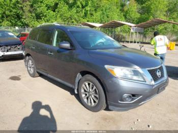  Salvage Nissan Pathfinder