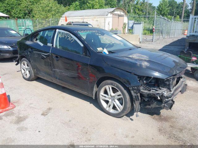  Salvage Volvo S60