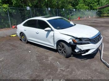  Salvage Volkswagen Passat